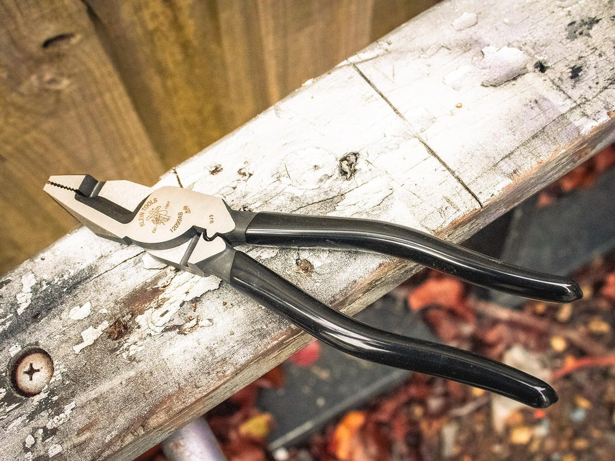 A-12099AB Cross-Cut Combination Plier, Dipped Vinyl Grip, Crimper for 2.5–6.0Mm² Terminals, Cut TPS & 4.0Mm² X 3 Flat Cable or 25Mm² X 9.2Mm Copper Cable, Made in Japan