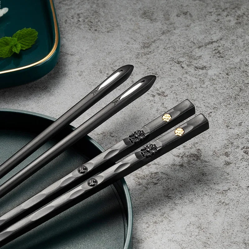 5Pairs High Quality Japanese Non-Slip Chopsticks Korean Home Hotel Restaurant Portable Healthy Food Stick for Sushi Chopsticks